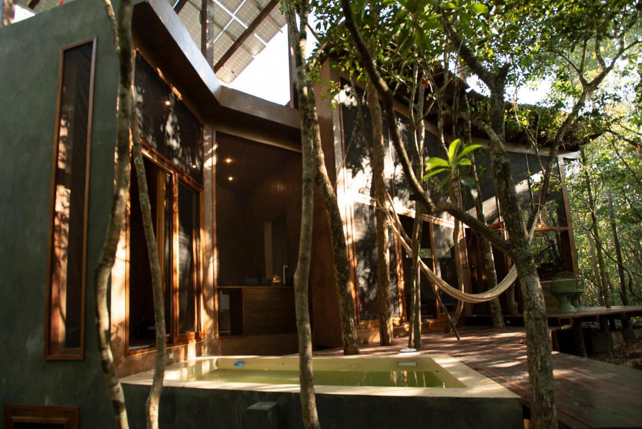 Ojo De Arbol, Boutique Cabin In The Real Jungle Tulum Exteriör bild